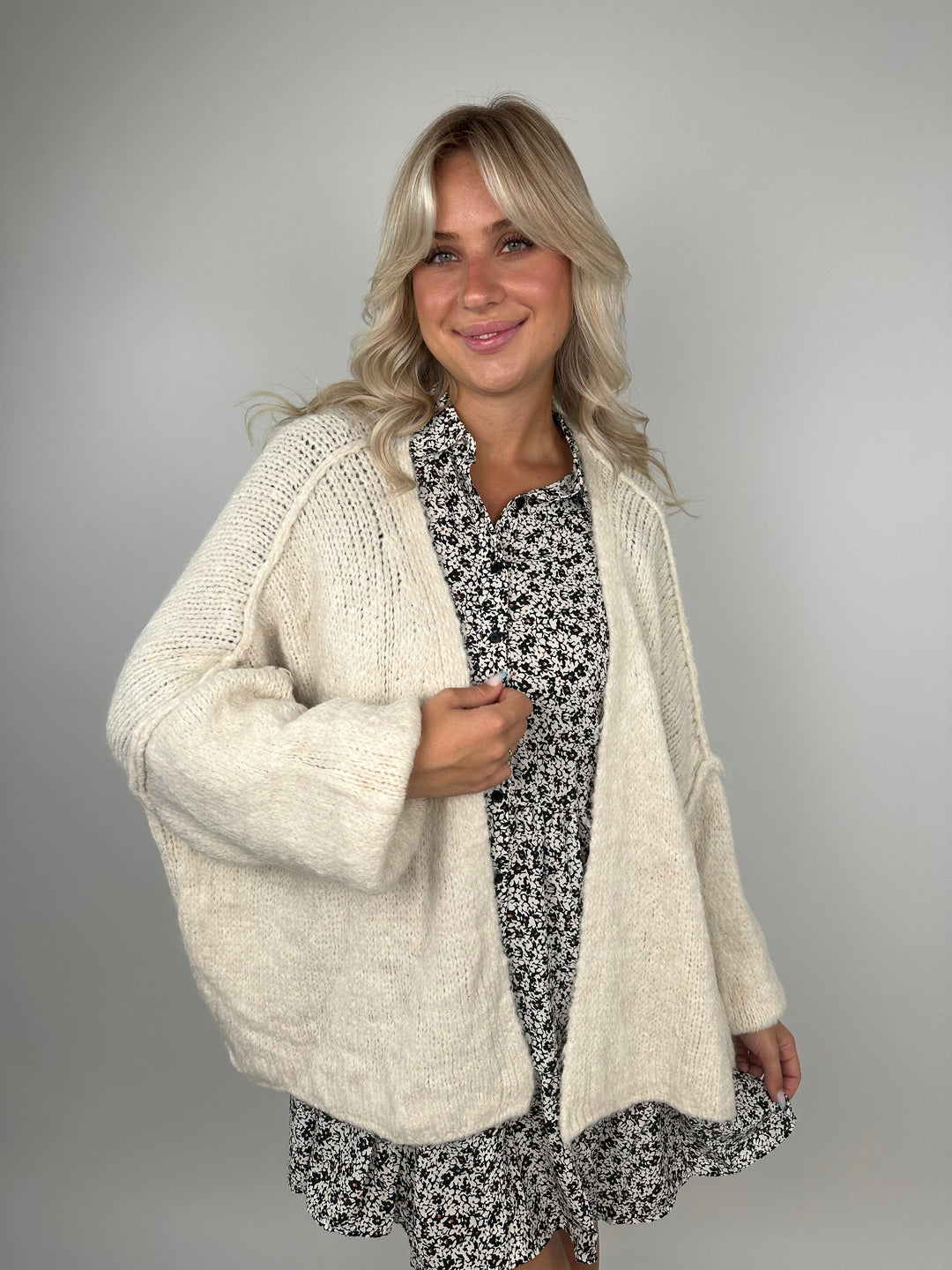 Kurzer Oversize Cardigan Super Cozy