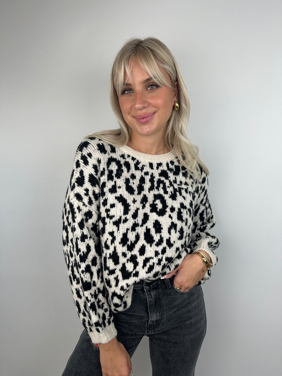 Oversize Pullover mit Leoprint