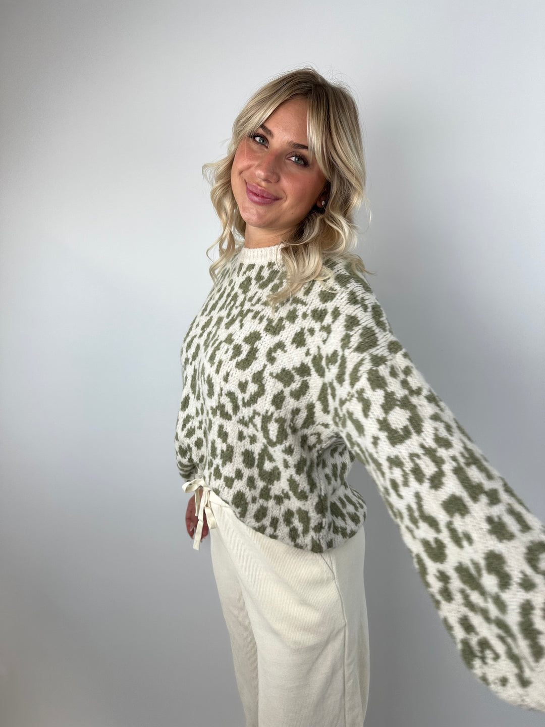 Oversize Pullover mit Leoprint