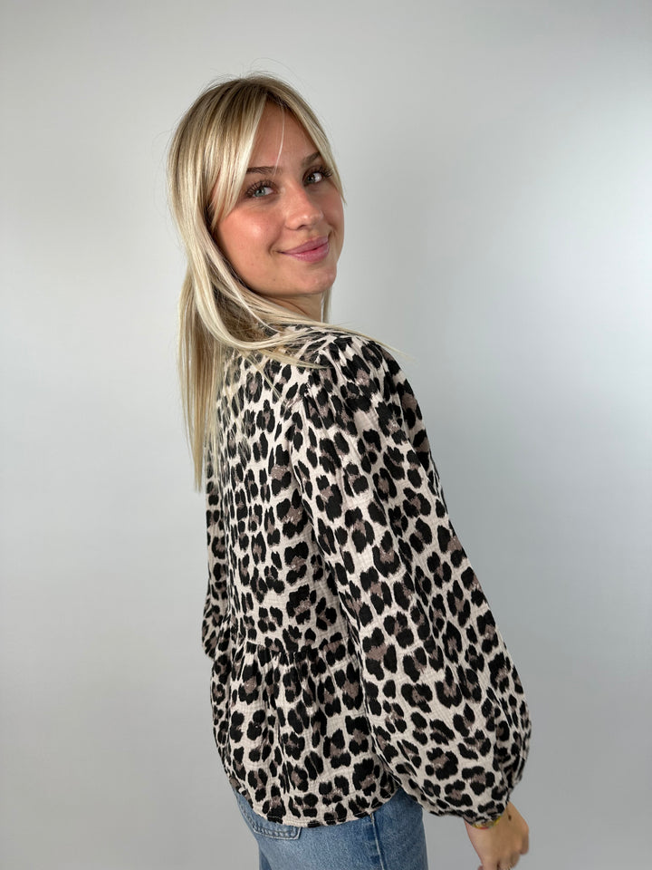 Bluse zum Binden mit Leoprint (lange Ärmel)