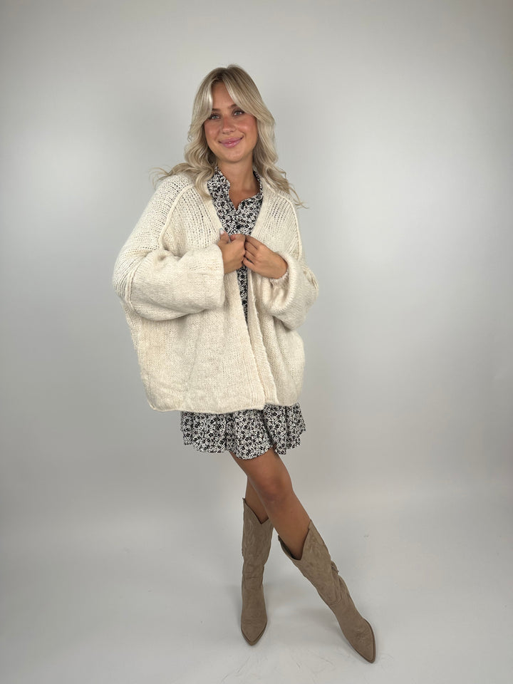 Kurzer Oversize Cardigan Super Cozy