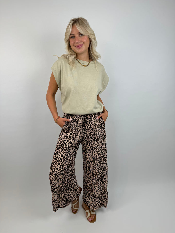 Lockere Hose aus Viskose mit Leoprint Mary