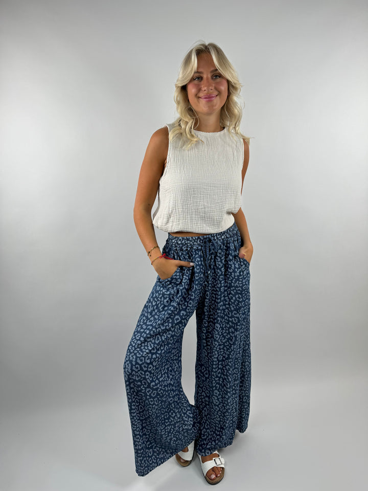 Lange Hose mit Leoprint Denim Summer