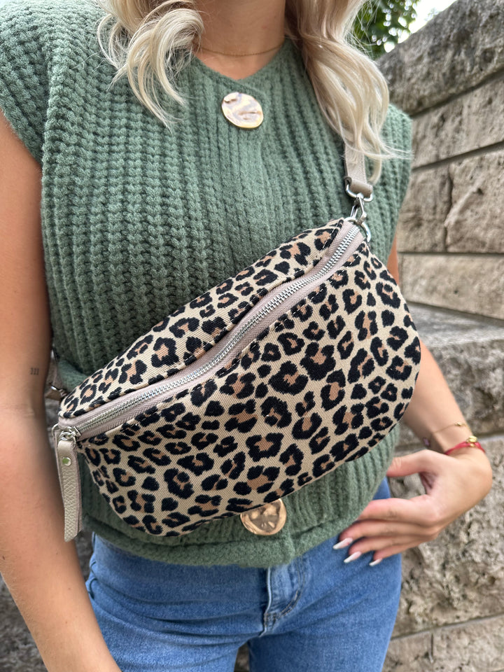 Crossbody Bag mit Leoprint Wild Autumn