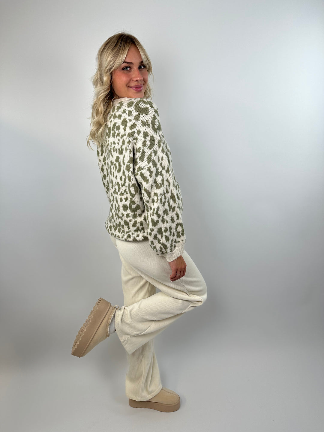 Oversize Pullover mit Leoprint