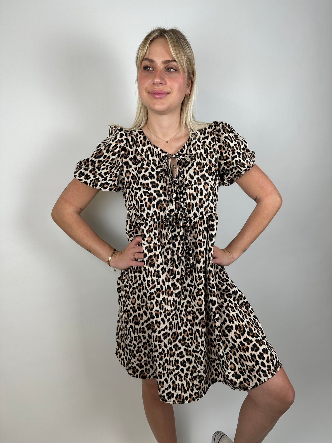 Kleid mit Leoprint und Schleifen Paula