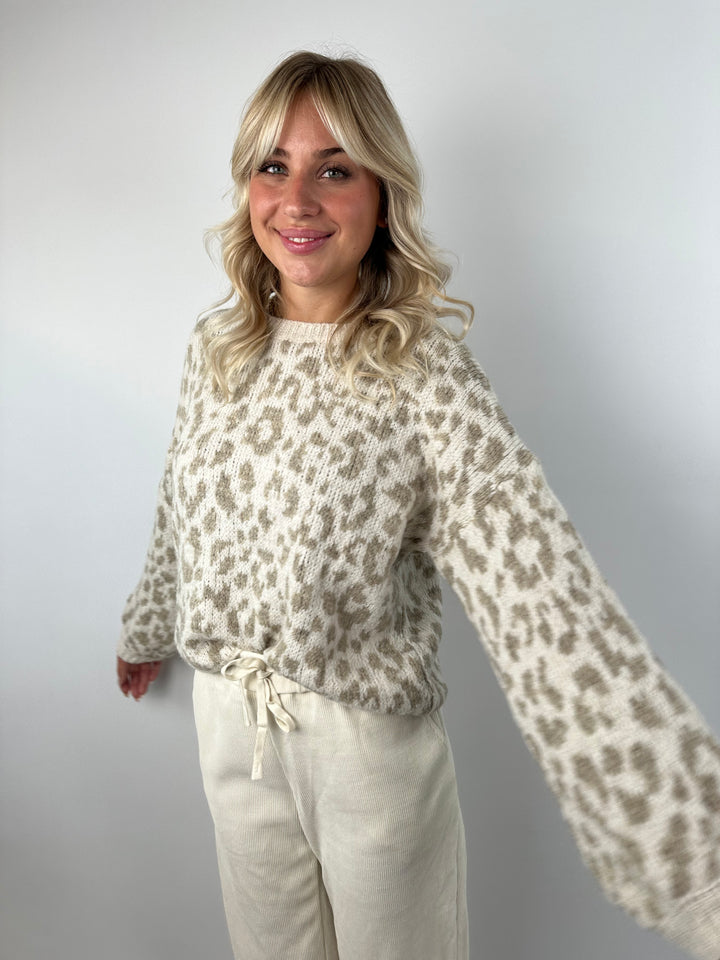 Oversize Pullover mit Leoprint