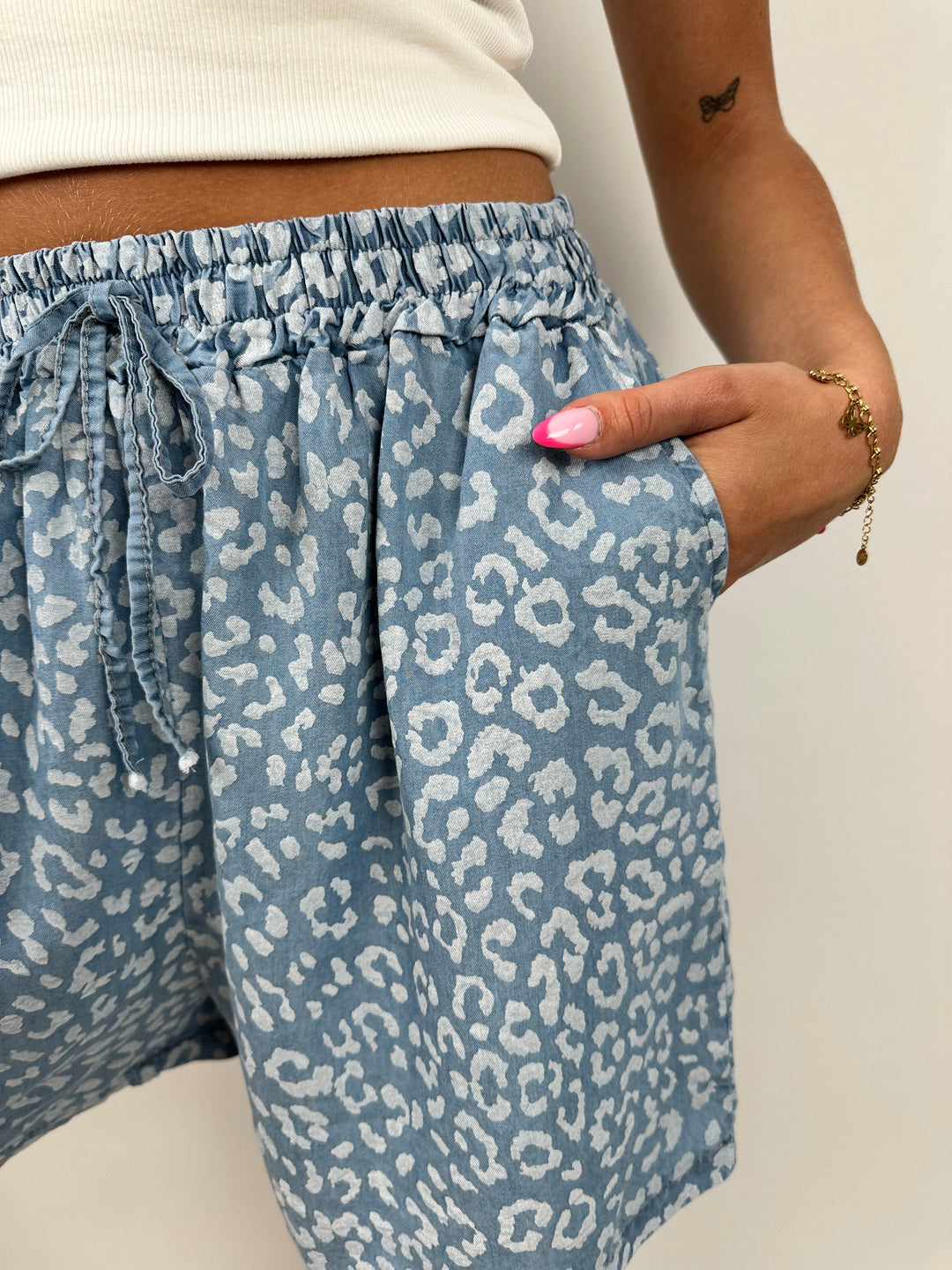 Shorts mit Leoprint Denim Summer