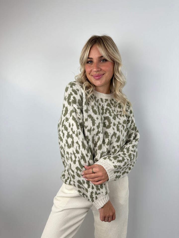 Oversize Pullover mit Leoprint