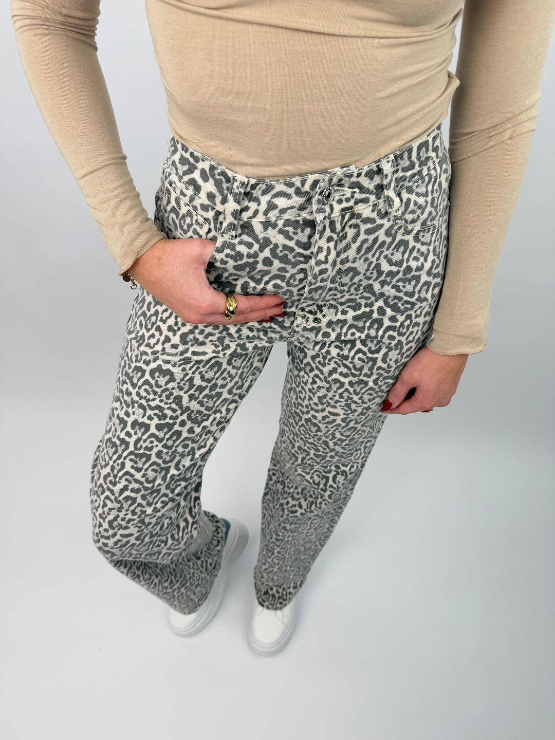 Straight Fit Jeans mit Leoprint (9056)